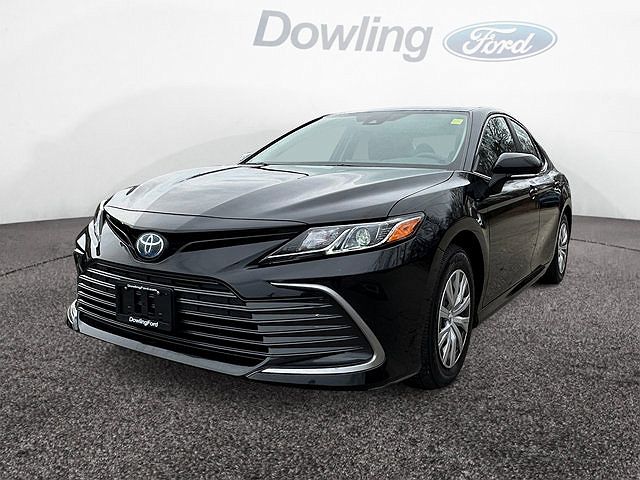 2022 Toyota Camry LE image 2