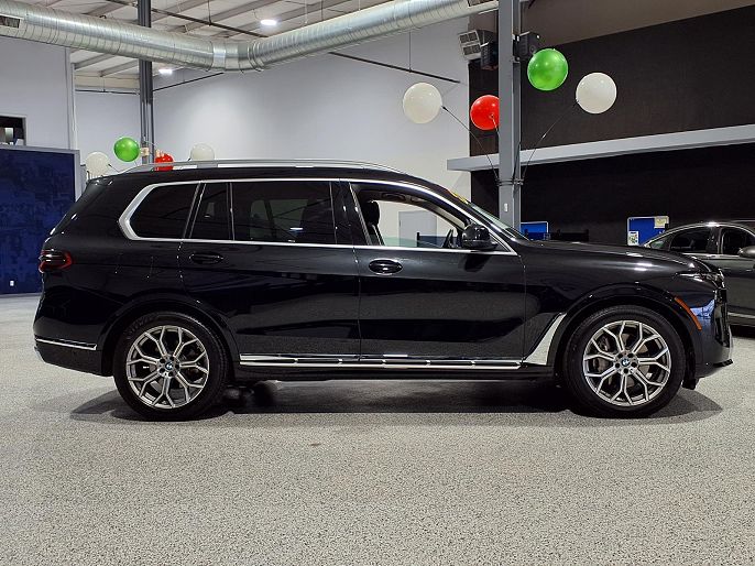 2024 BMW X7