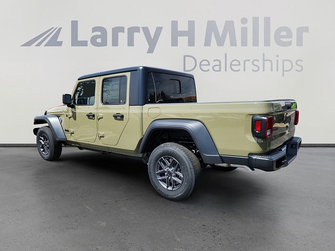 2025 Jeep Gladiator