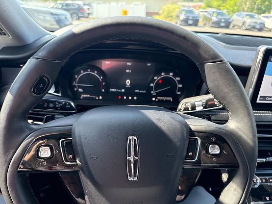 2021 Lincoln Corsair Standard photo 10