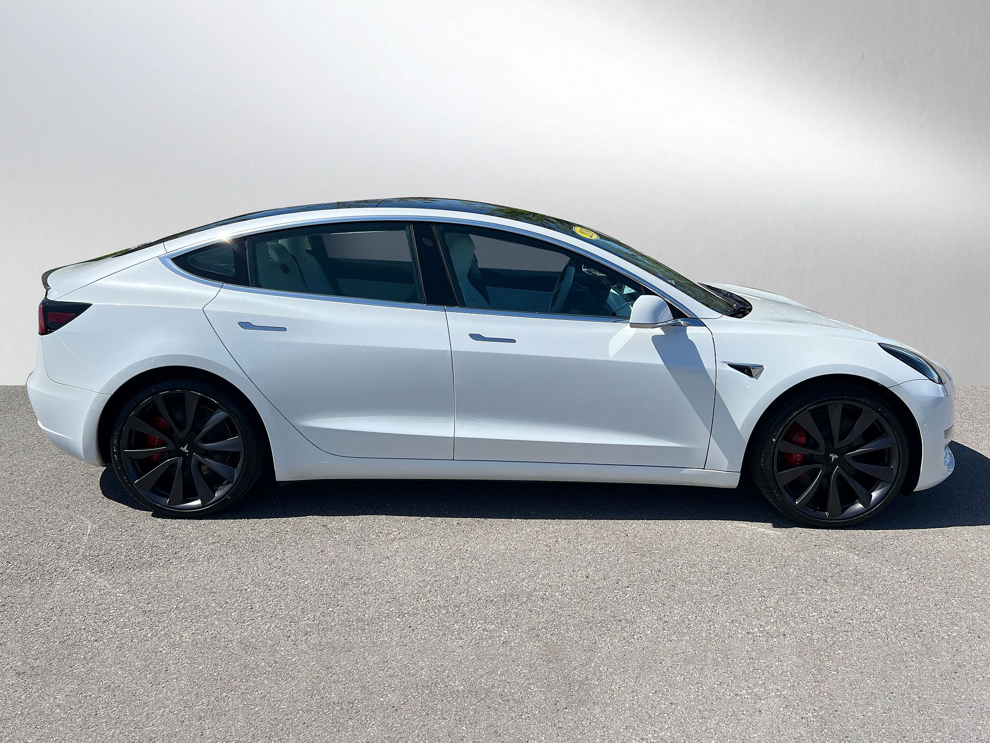 2020 Tesla Model 3 Performance image 5