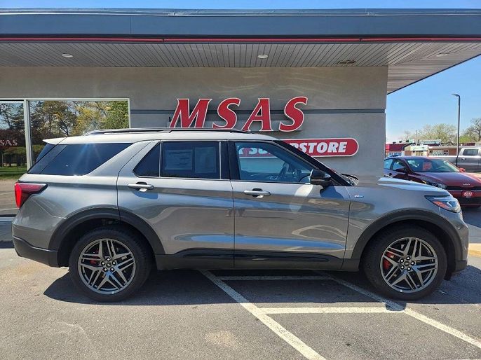 2025 Ford Explorer