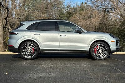 2024 Porsche Cayenne