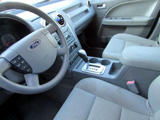 2005 Ford Freestyle SE image 9