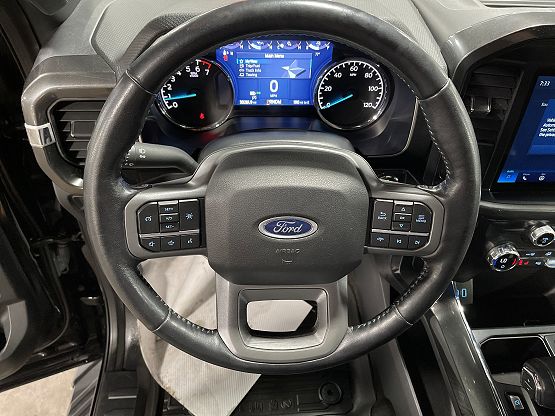 2021 Ford F-150 XLT photo 3
