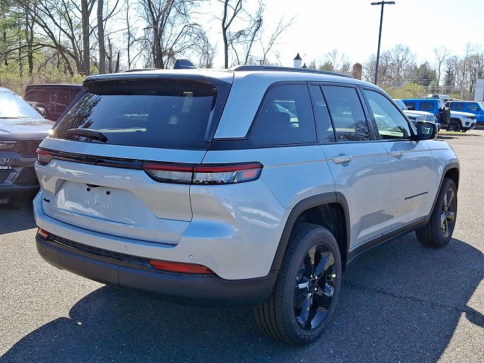 2025 Jeep Grand Cherokee