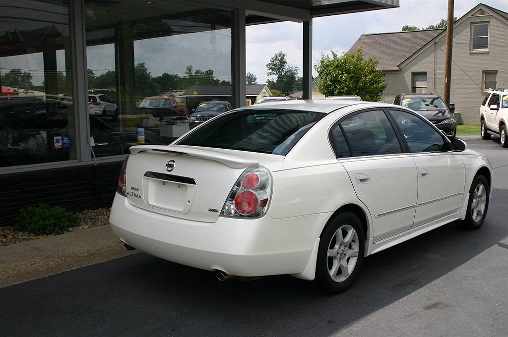 2005 Nissan Altima SE image 3