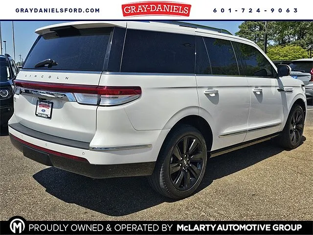 2024 Lincoln Navigator