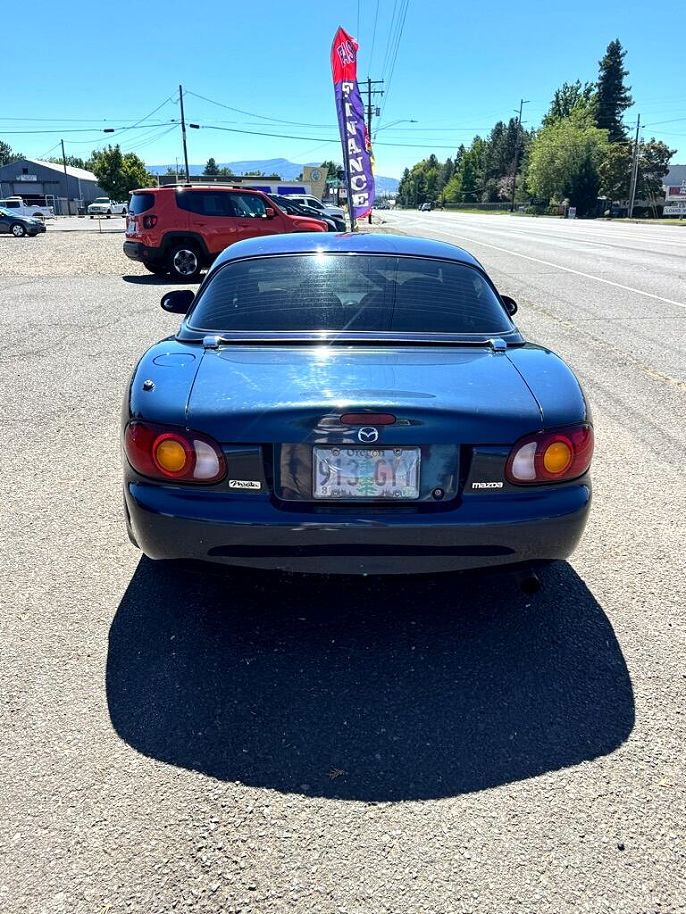 2000 Mazda Miata