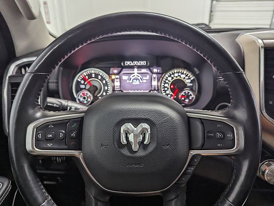 2022 Ram 1500 Laramie photo 2