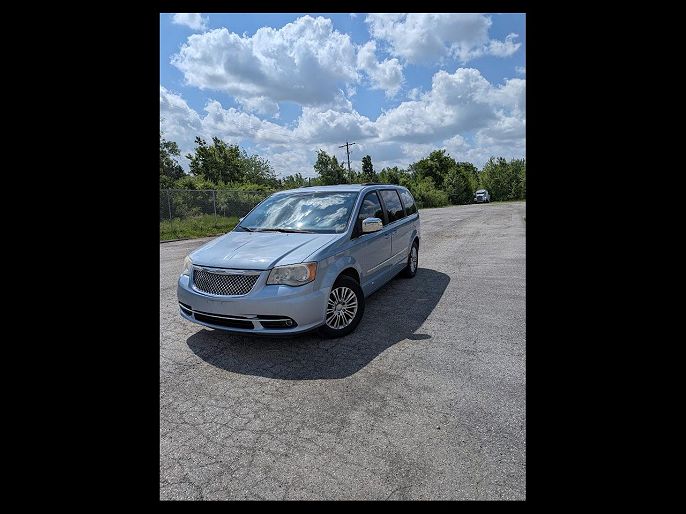 2013 Chrysler Town & Country
