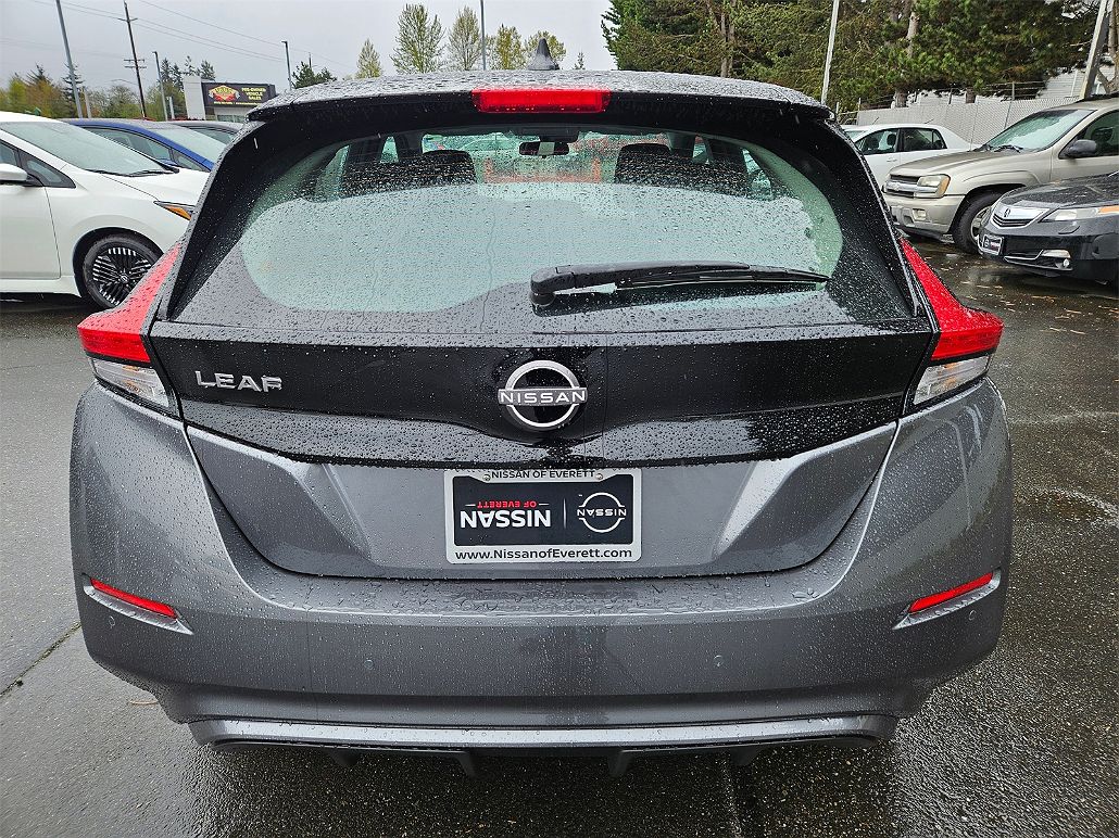 2024 Nissan Leaf S image 3