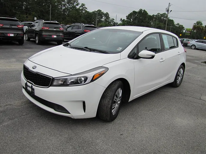 2017 Kia Forte5