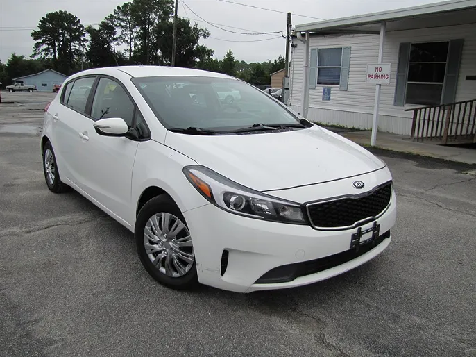 2017 Kia Forte5