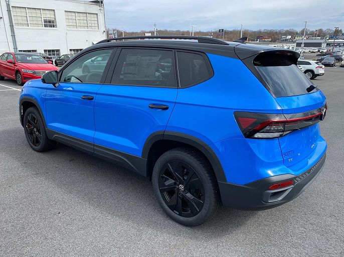 2025 Volkswagen Taos