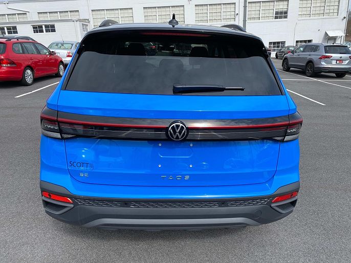 2025 Volkswagen Taos