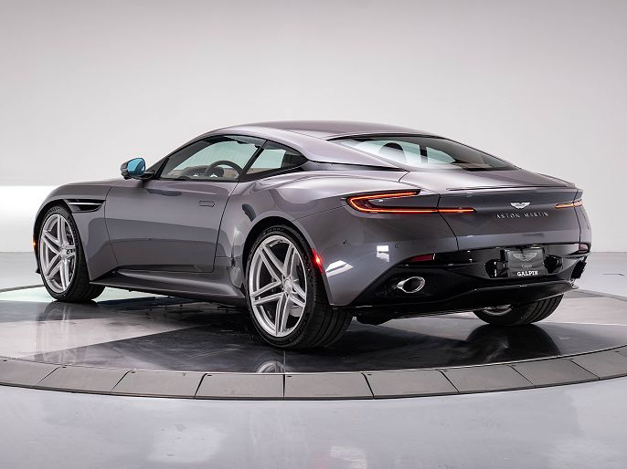 2025 Aston Martin DB12