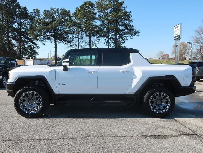 2025 GMC Hummer EV