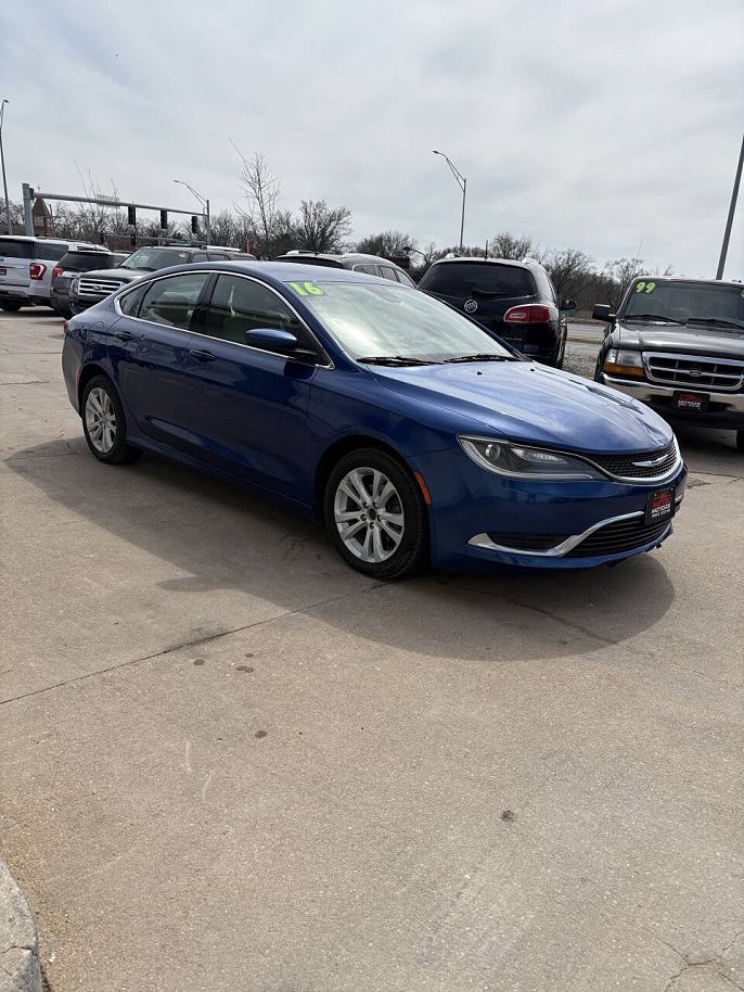 2016 Chrysler 200