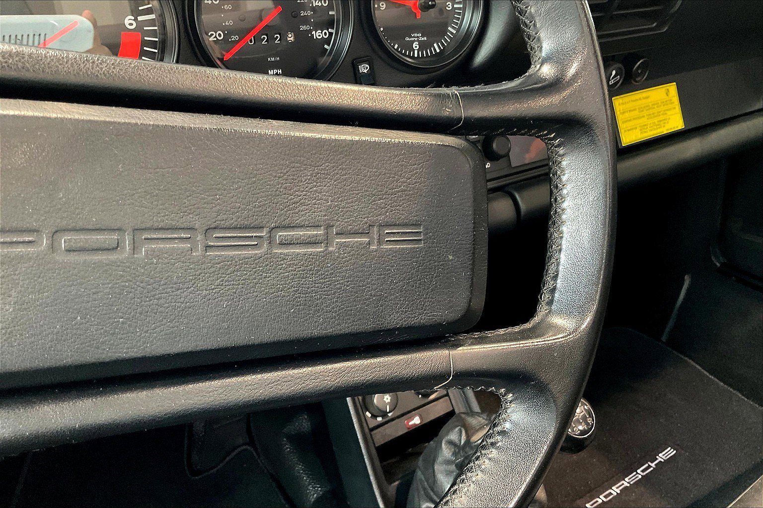 1986 Porsche 911 Carrera image 18