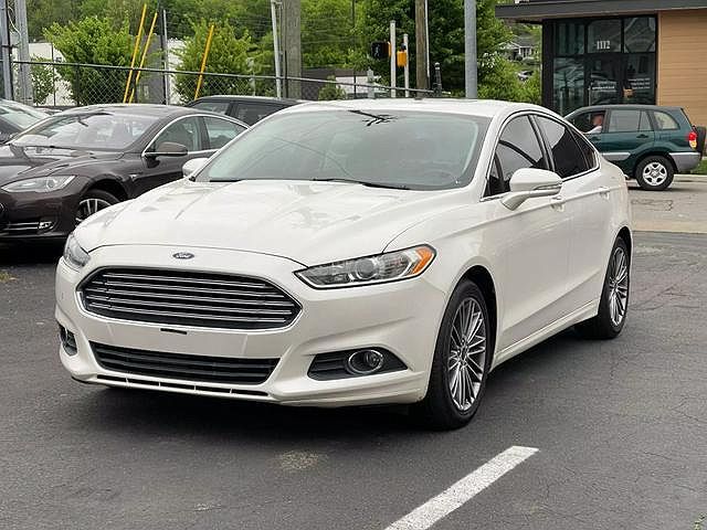 2013 Ford Fusion SE image 0