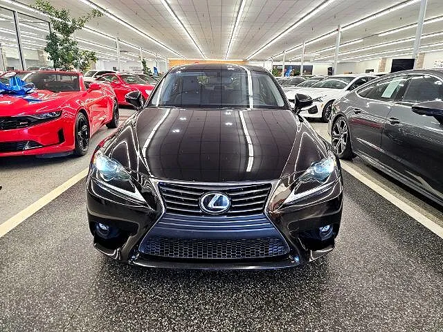 2016 Lexus IS