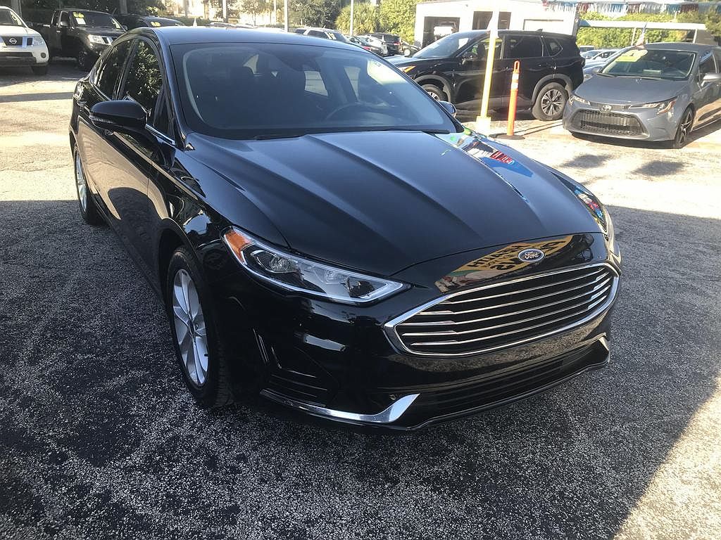 2020 Ford Fusion SEL image 0