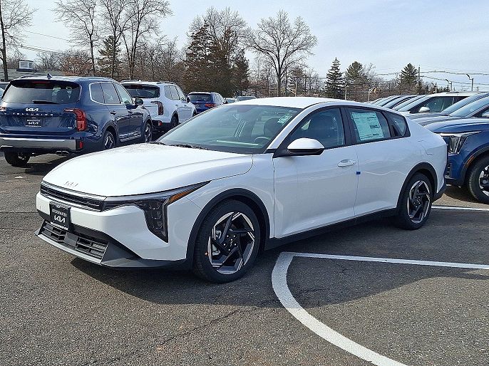2025 Kia K4