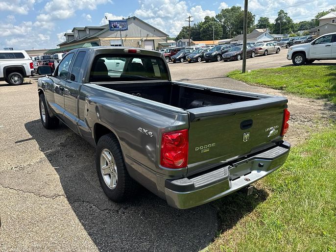 2011 Ram Dakota