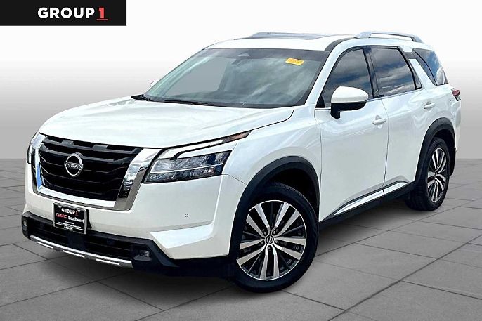 2022 Nissan Pathfinder