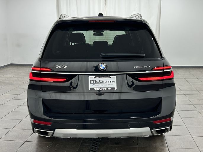 2024 BMW X7