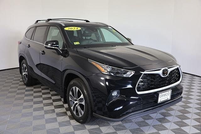 2024 Toyota Highlander