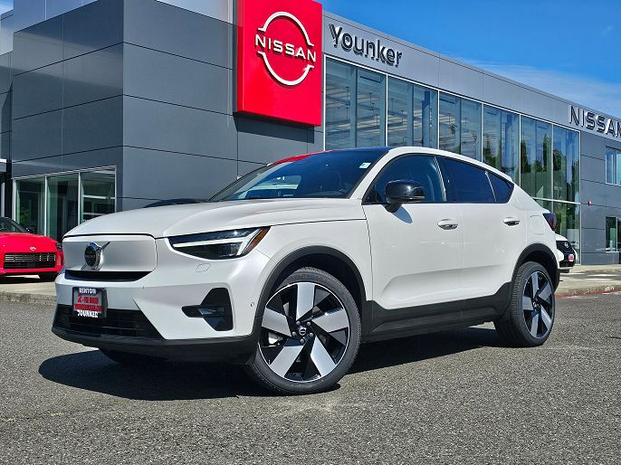 2023 Volvo C40