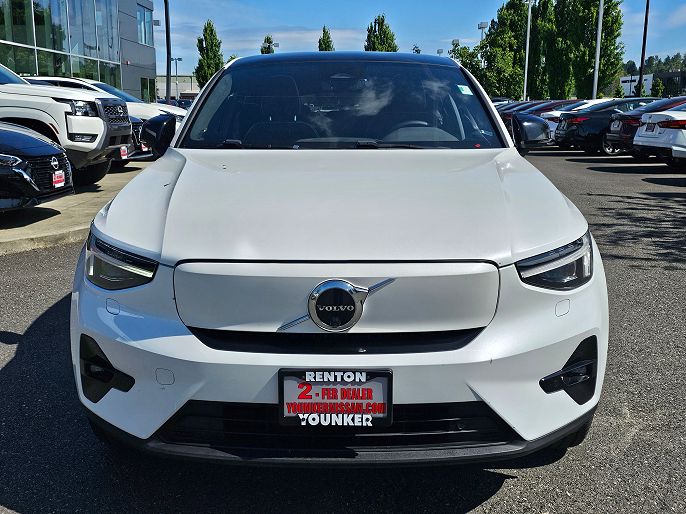 2023 Volvo C40