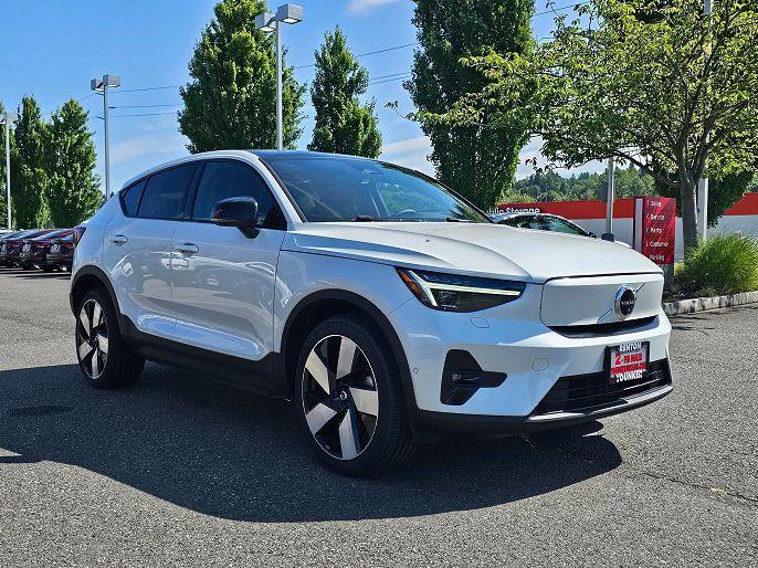 2023 Volvo C40