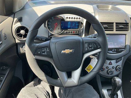 2016 Chevrolet Sonic LT photo 11