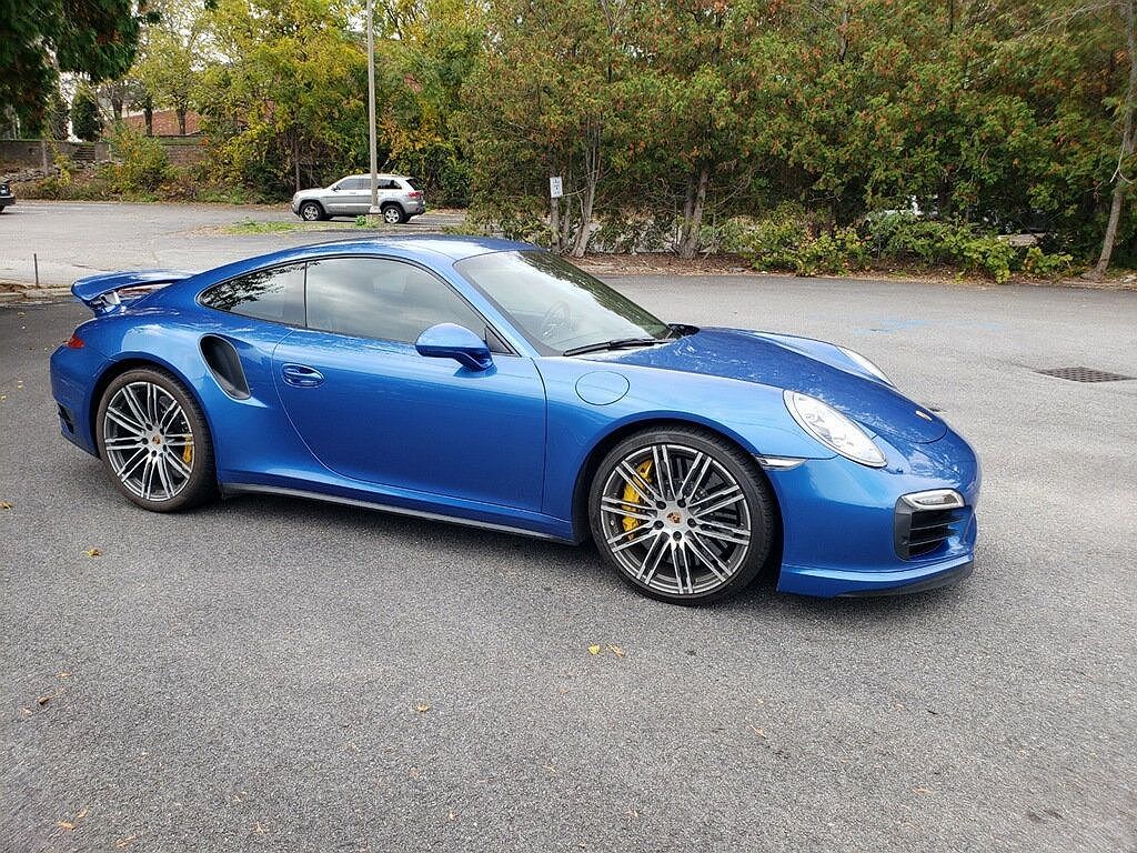 2014 Porsche 911 null image 0