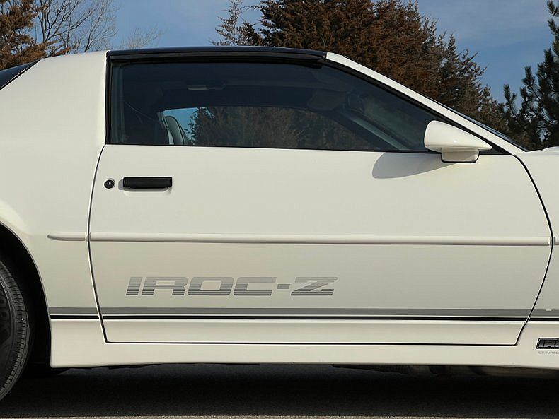 1988 Chevrolet Camaro Z28 image 18