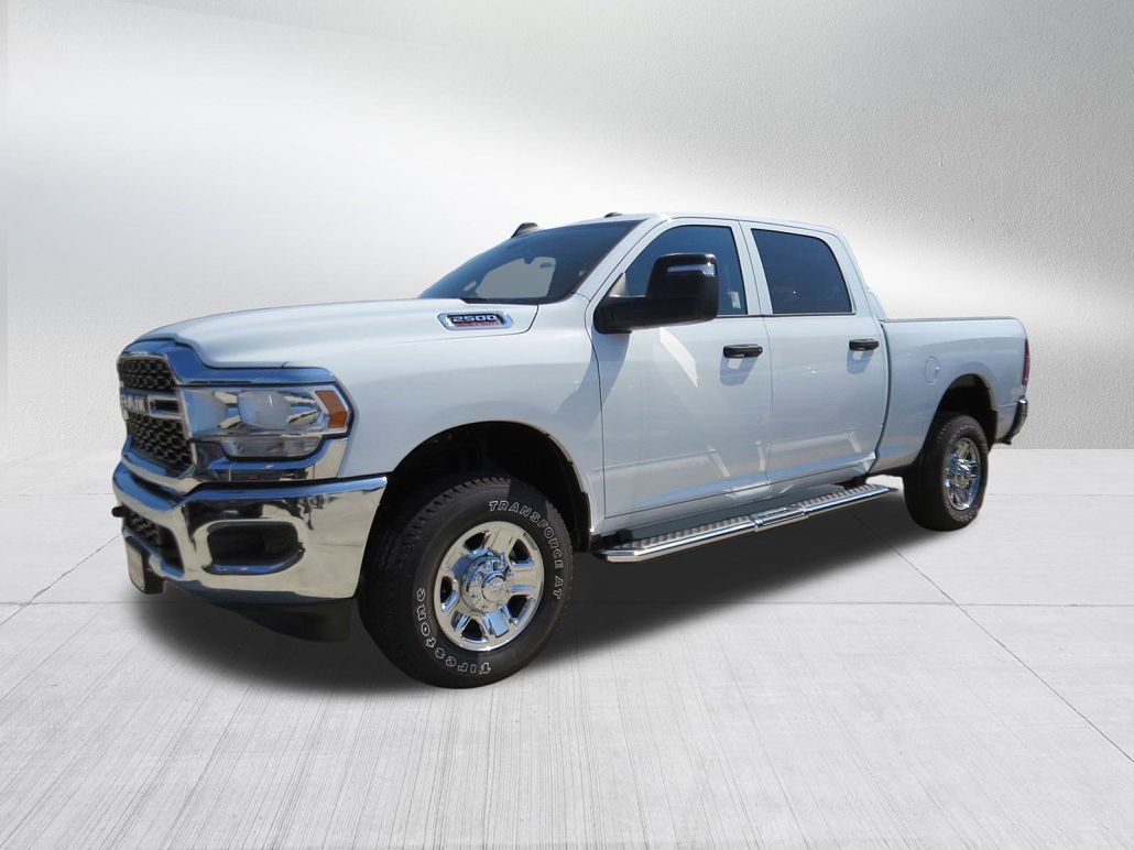 2024 Ram 2500 Tradesman image 4