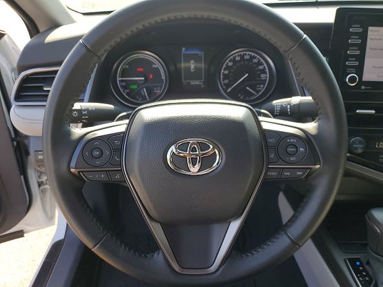 2023 Toyota Camry SE photo 2