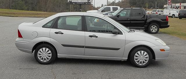 2002 Ford Focus LX image 2