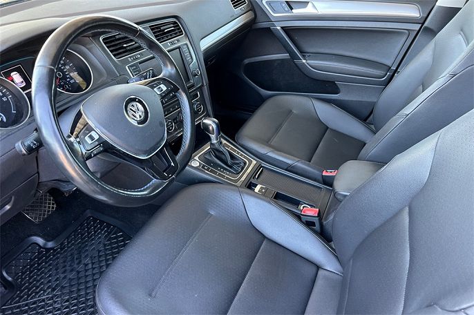 2016 Volkswagen e-Golf