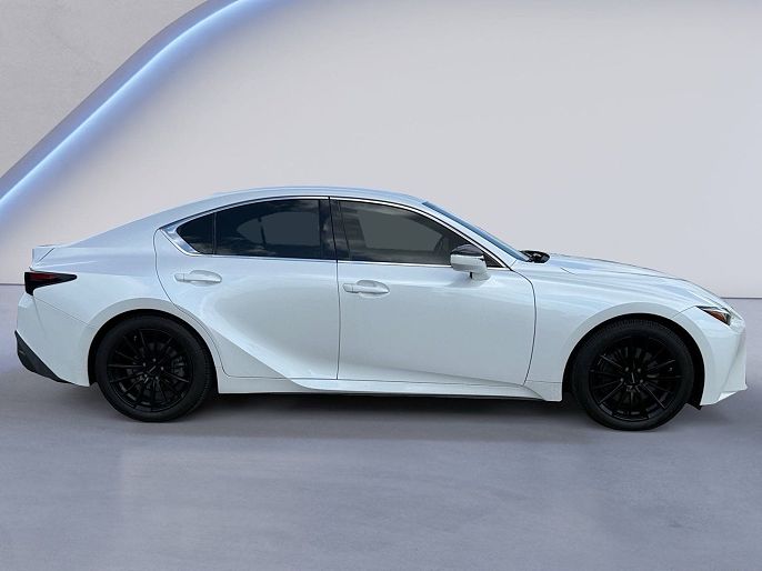 2021 Lexus IS