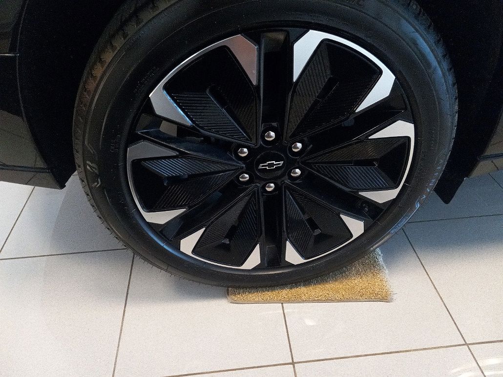 2024 Chevrolet Blazer EV RS image 4
