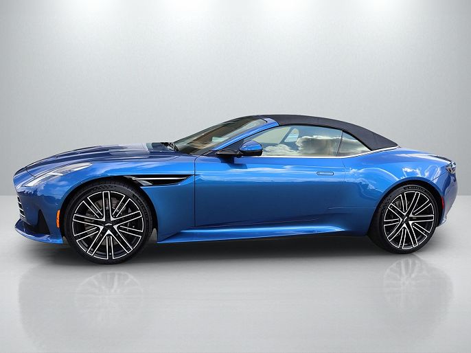 2025 Aston Martin DB12
