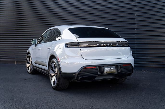 2024 Porsche Macan