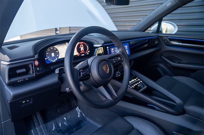 2024 Porsche Macan