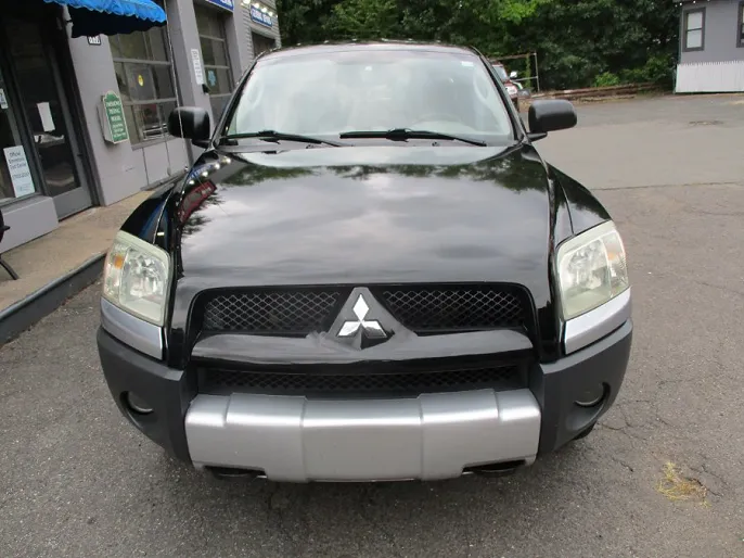2006 Mitsubishi Raider