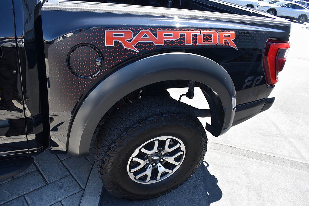2023 Ford F-150 Raptor image 5