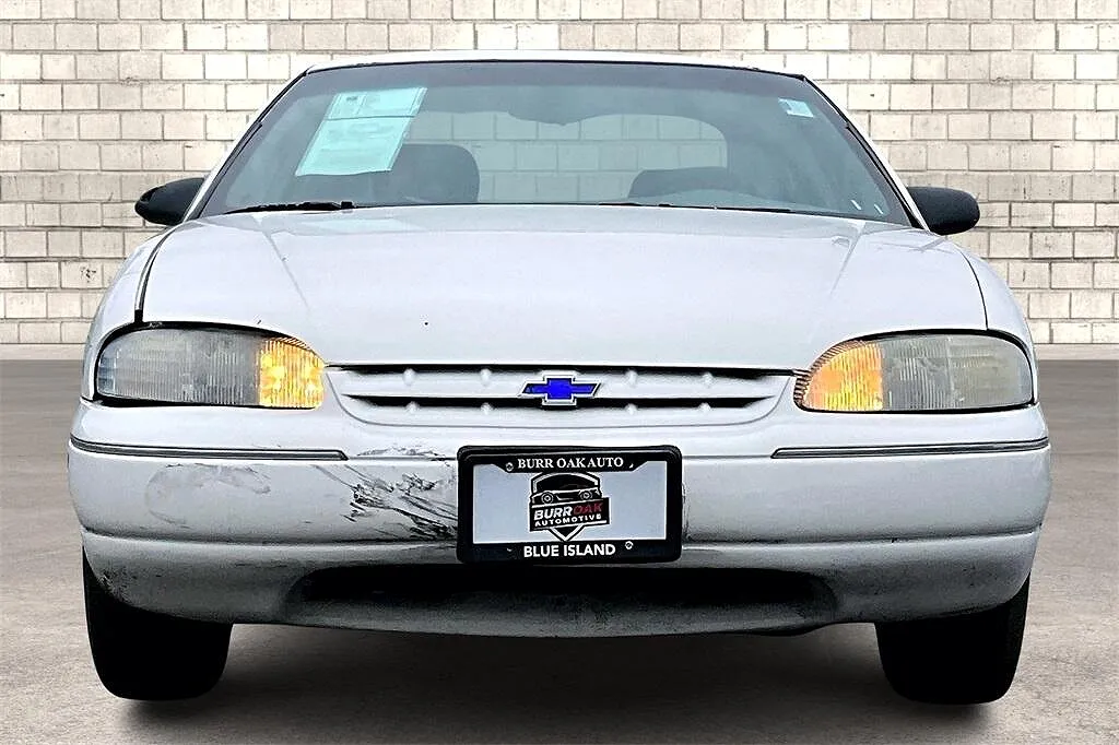 2001 Chevrolet Lumina null image 1